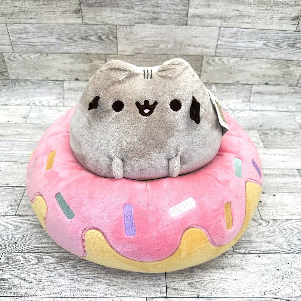 NWT Pusheen Cat Donut Floatie Plush by Gund 2022